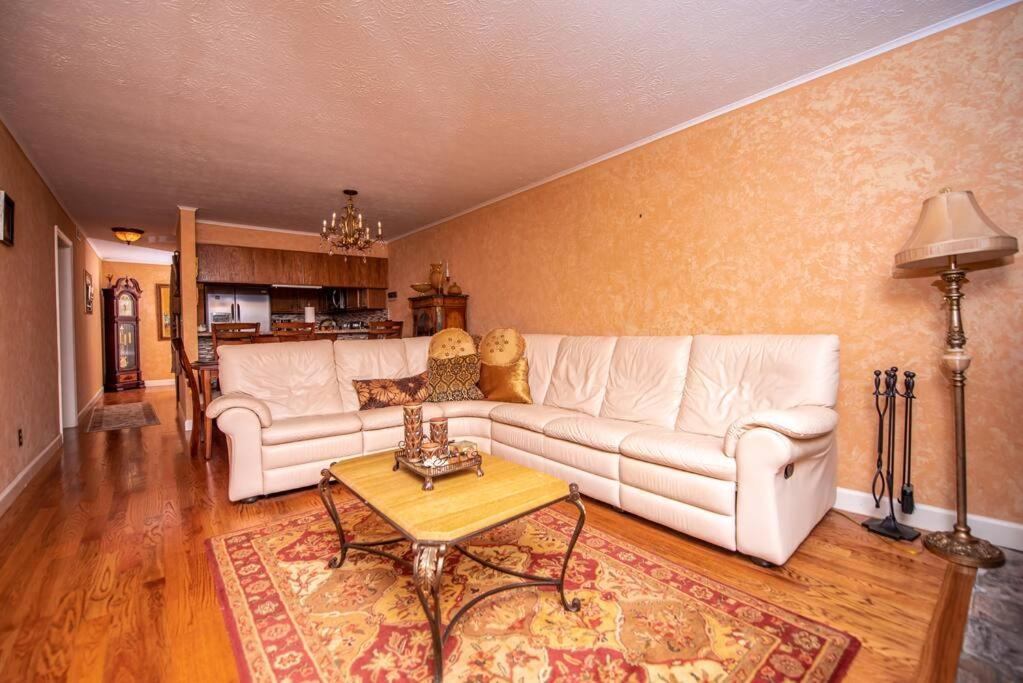 City & Mountain View 5 Mins From Downtown Gatlinburg Exterior foto